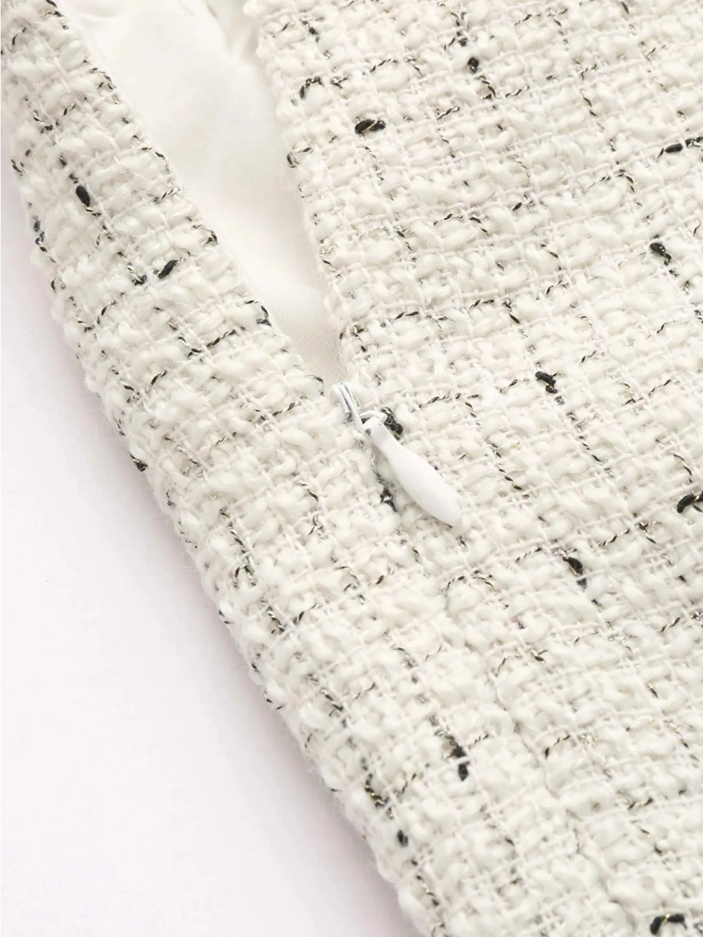 Textured Wide-Leg Cream Pants with Contrast Waistband - Picture 3 of 4